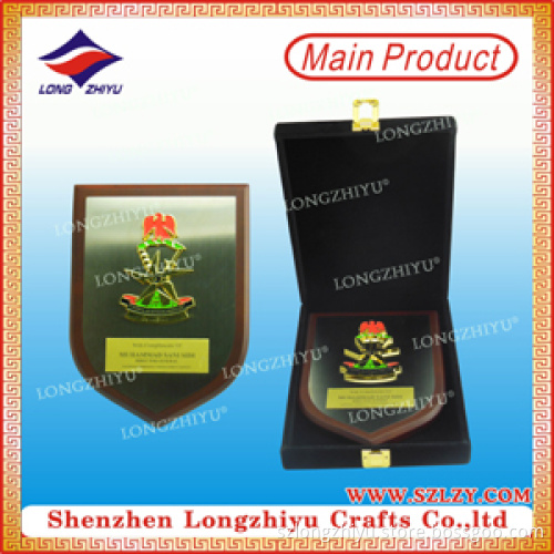 High Polished Metal Plate Momerial Souvenir Wooden Shield Plauqe with Box